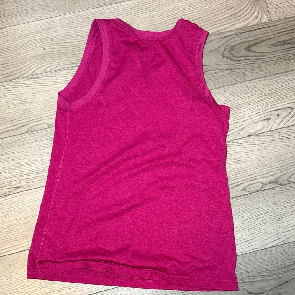 Nike Women's Fuchsia Dri-FIT Athletic Tank Top Size Medium Regular Fit